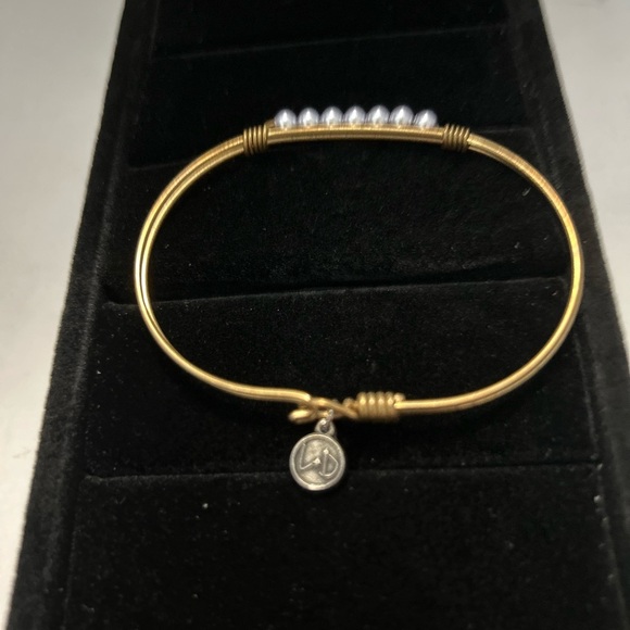 Luca & Danni Women’s Wire Bracelet - Picture 2 of 5